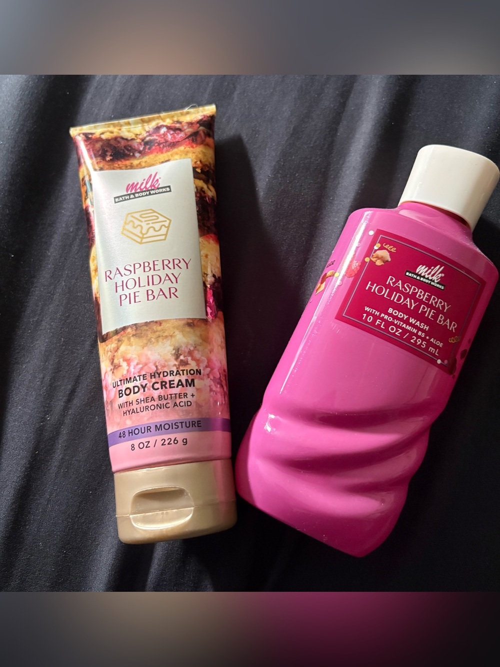 Bath & Body Works Raspberry Holiday Pie Bar Body Cream & Body Wash set NWT